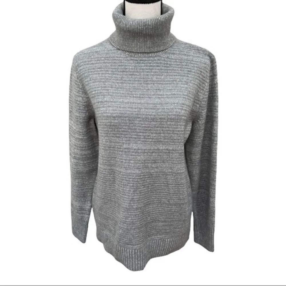 J. Crew Mercantile gray heathered turtleneck sweater size M